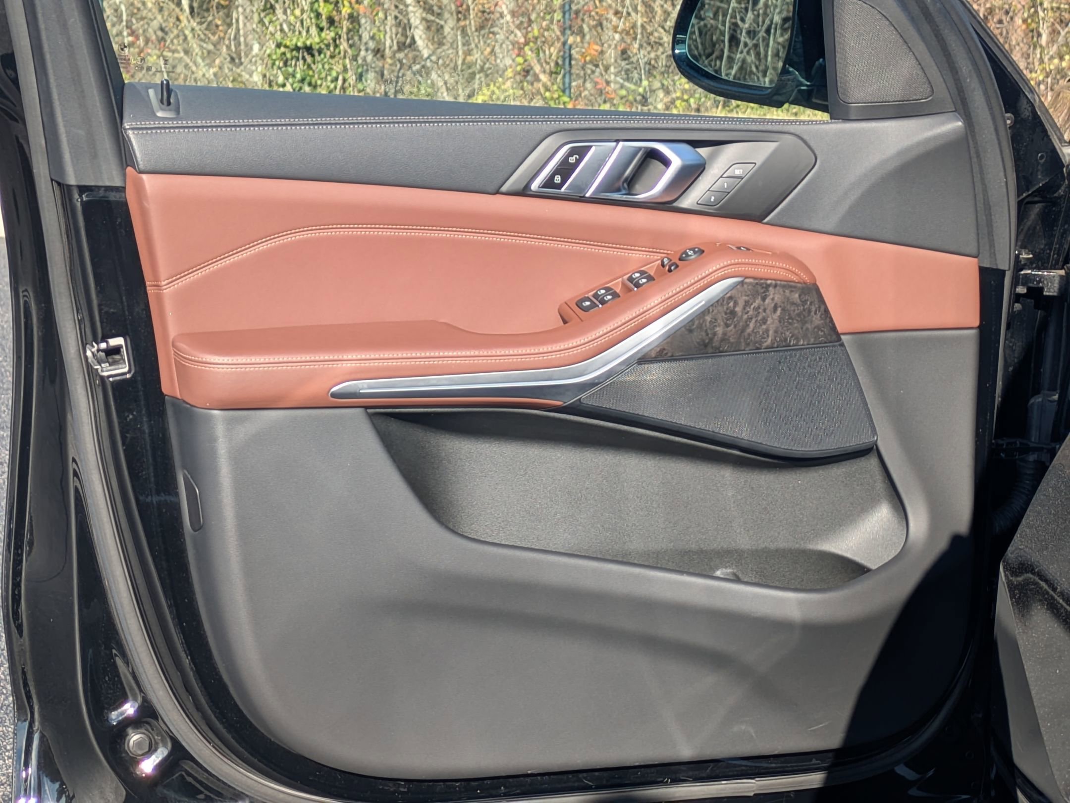 Used 2023 BMW X5 xDrive40i w/ Parking Assistance Package image 19