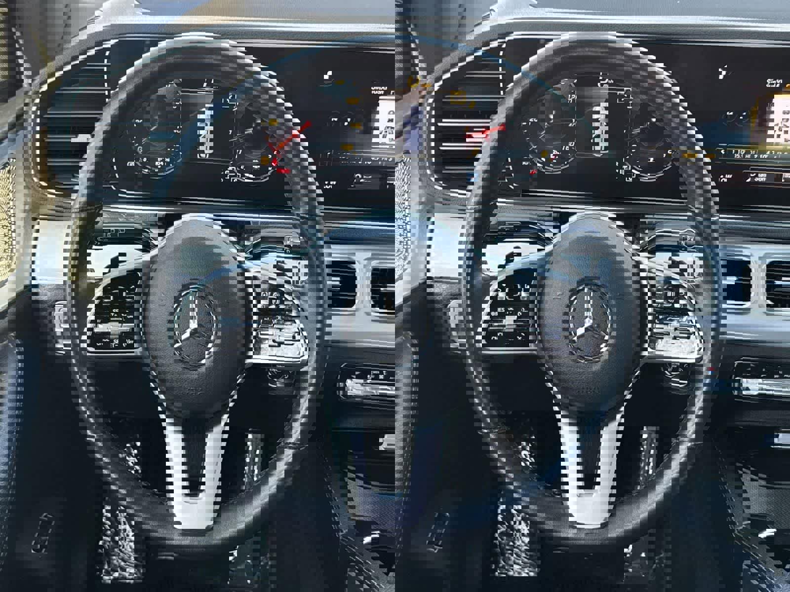 Used 2022 Mercedes-Benz GLE 350 image 10