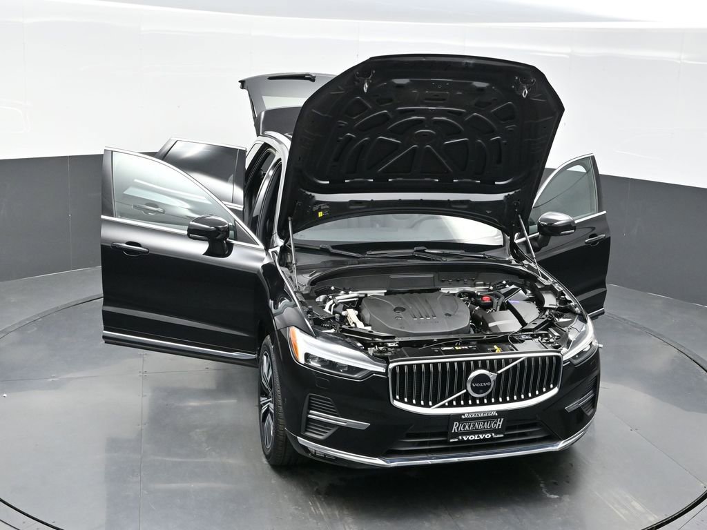 Used 2023 Volvo XC60 B5 Plus w/ Climate Package image 37