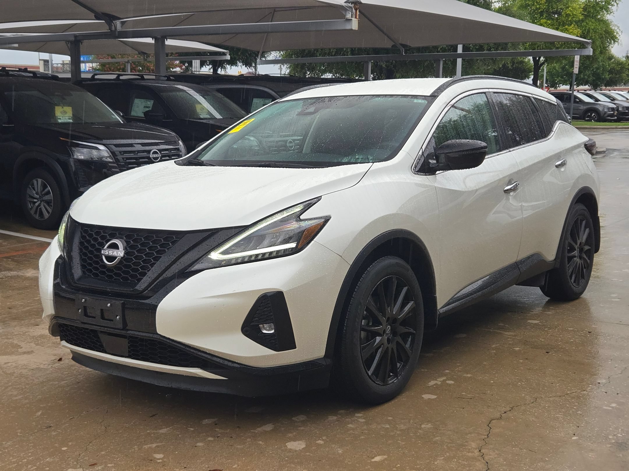 Certified 2024 Nissan Murano SV w/ SV Midnight Edition Package FWD image 4