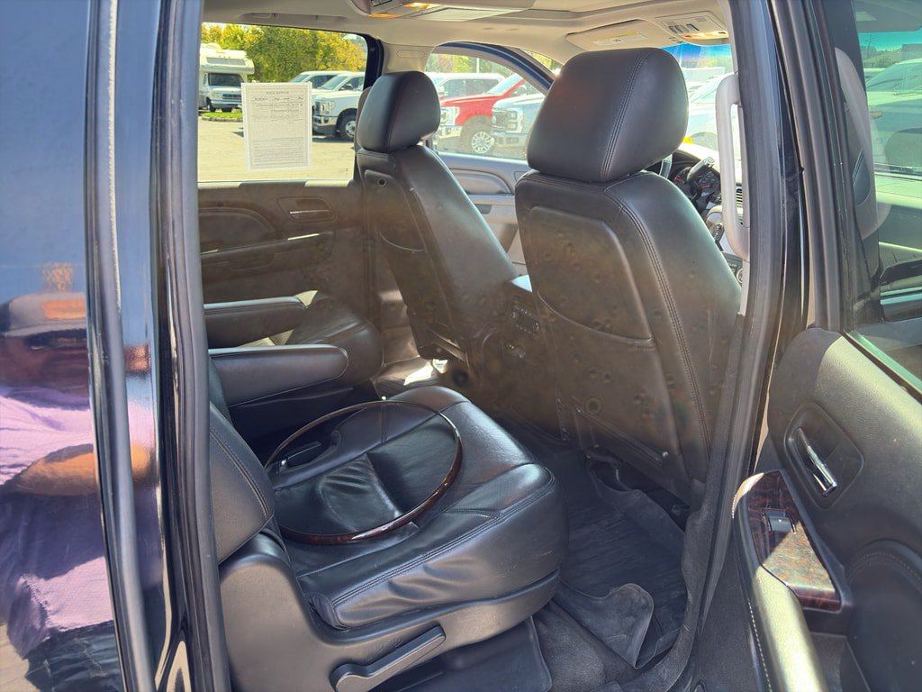 Used 2012 GMC Yukon XL Denali AWD/4WD image 25