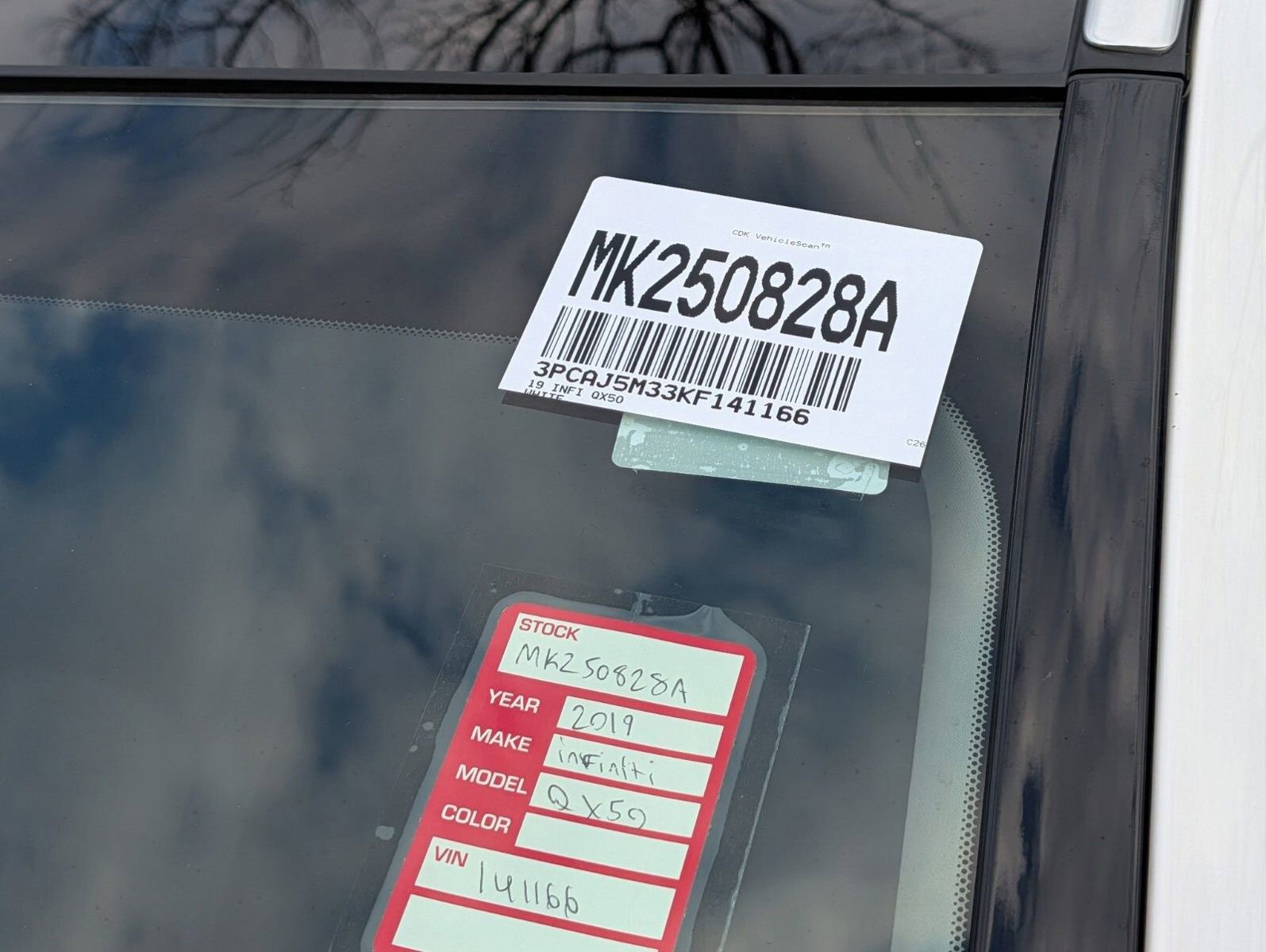 Used 2019 INFINITI QX50 Luxe w/ Navigation Package image 35