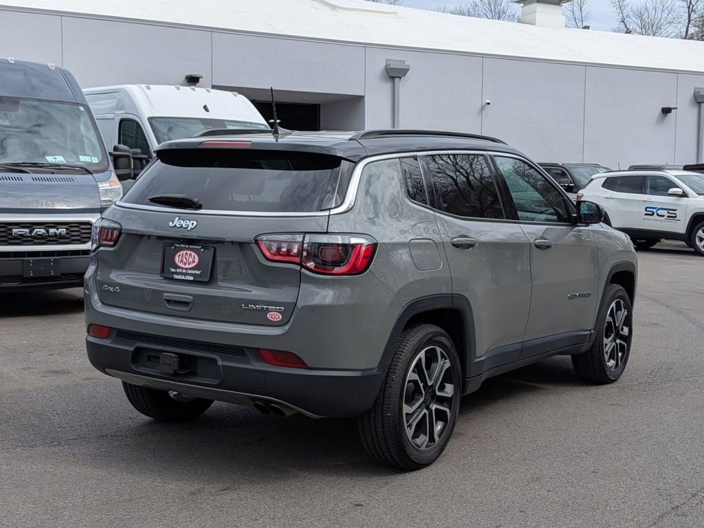 Certified 2022 Jeep Compass Limited image 3
