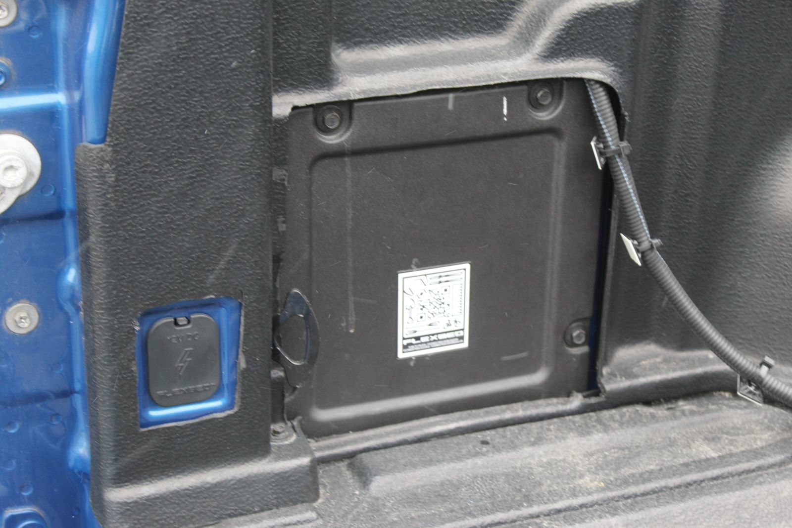 Used 2023 Ford Maverick XL image 17