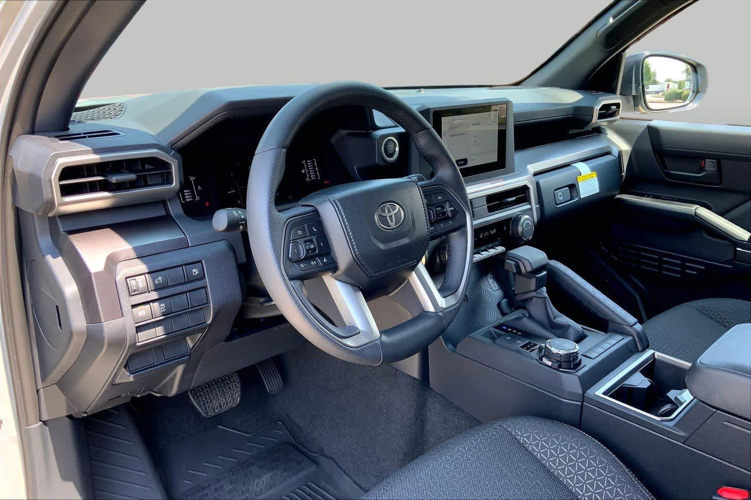 Used 2026 Toyota 4Runner SR5 AWD/4WD image 17