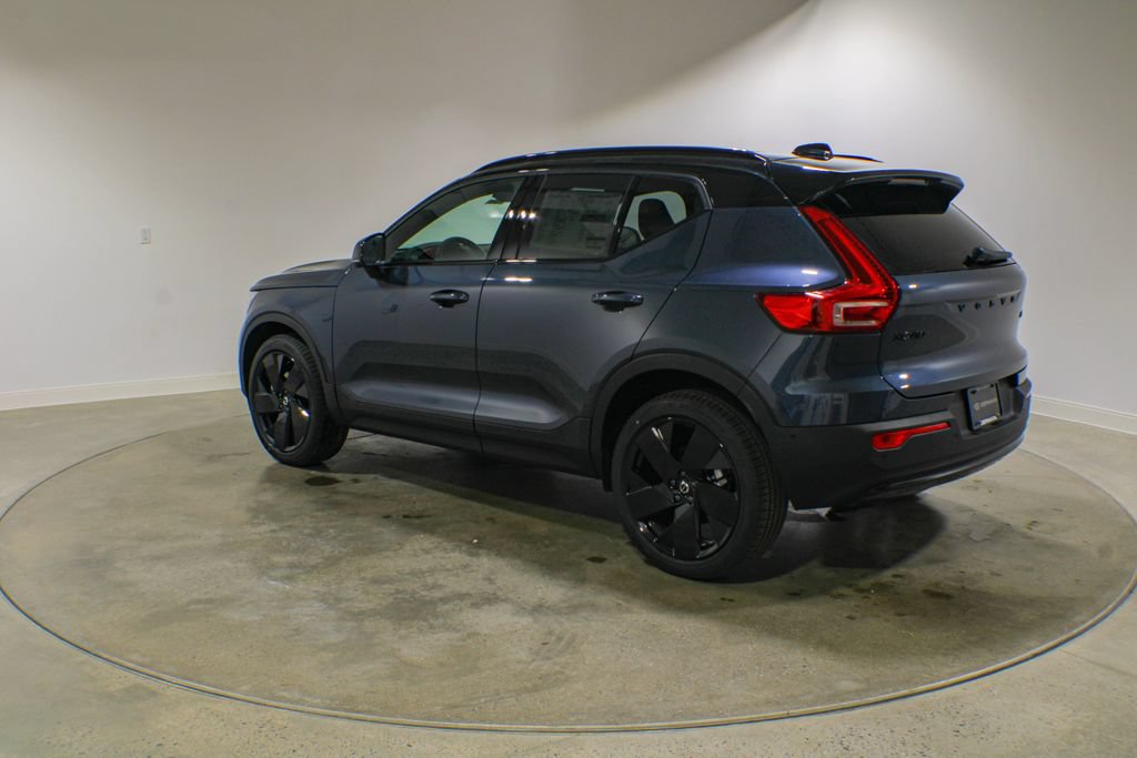 New 2026 Volvo XC40 B5 Ultra w/ Climate Package AWD/4WD image 3