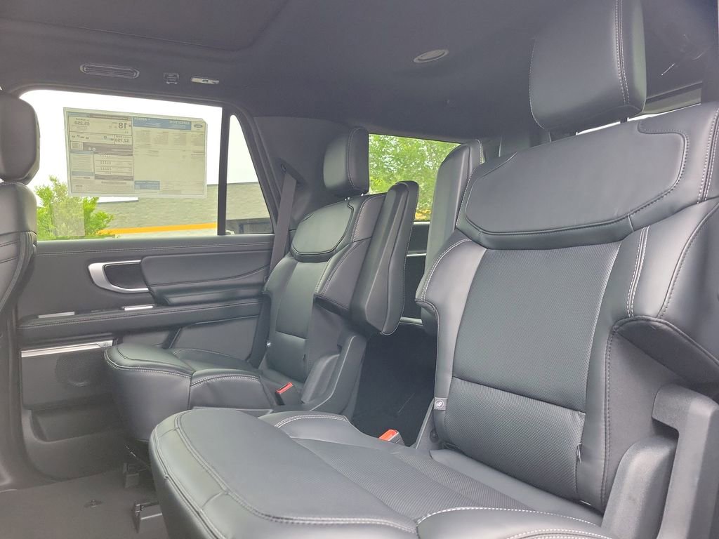 New 2026 Ford Expedition Platinum AWD/4WD image 11