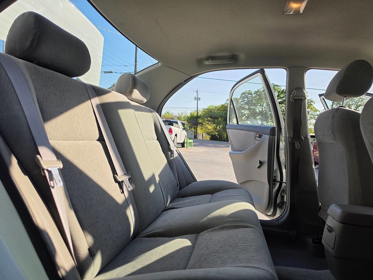 Used 2004 Toyota Corolla CE image 29