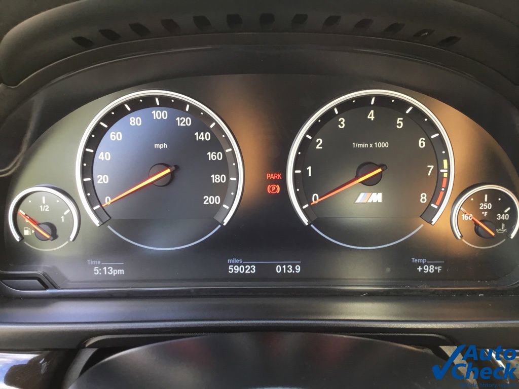 Used 2013 BMW M5 RWD image 40