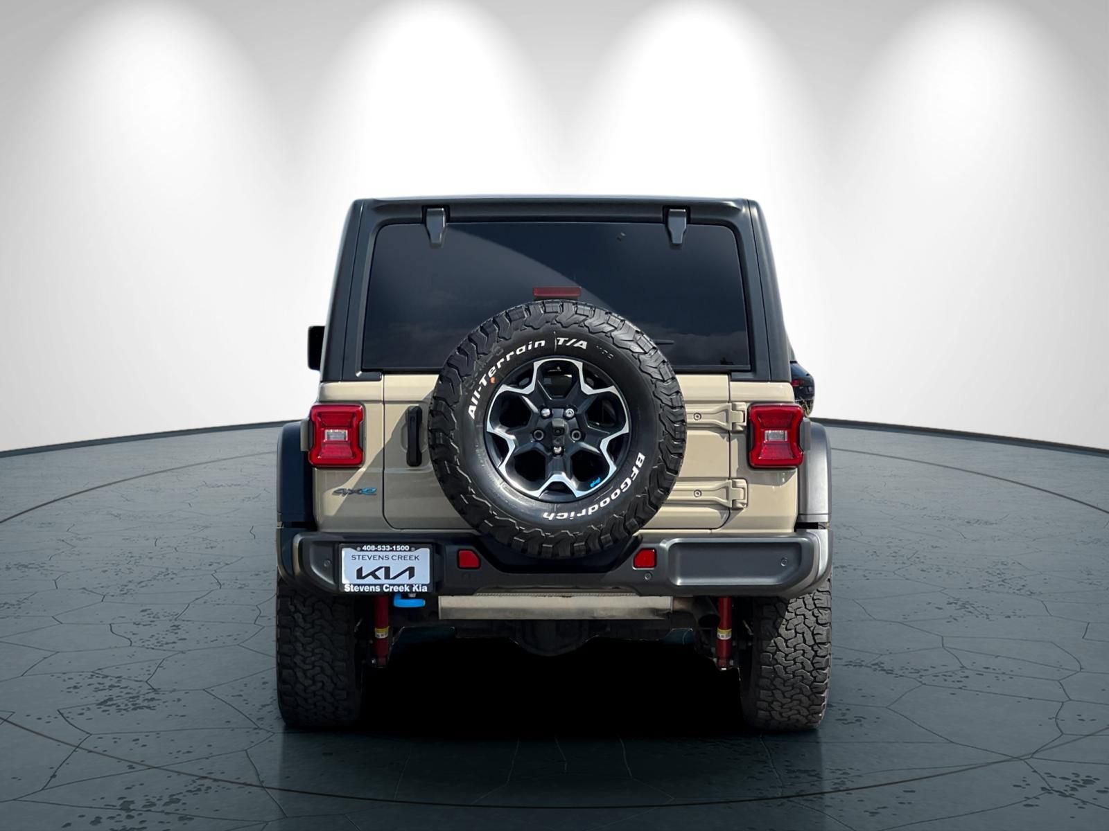 Used 2022 Jeep Wrangler Unlimited Rubicon 4xe w/ Safety Group AWD/4WD image 5