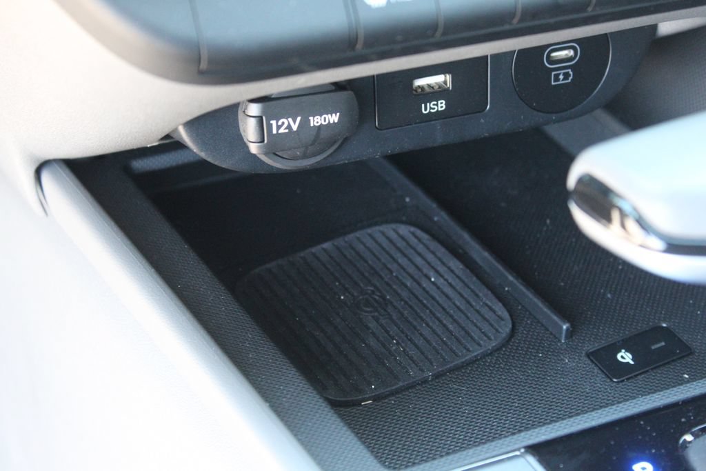 Used 2025 Hyundai Elantra Sport FWD image 20