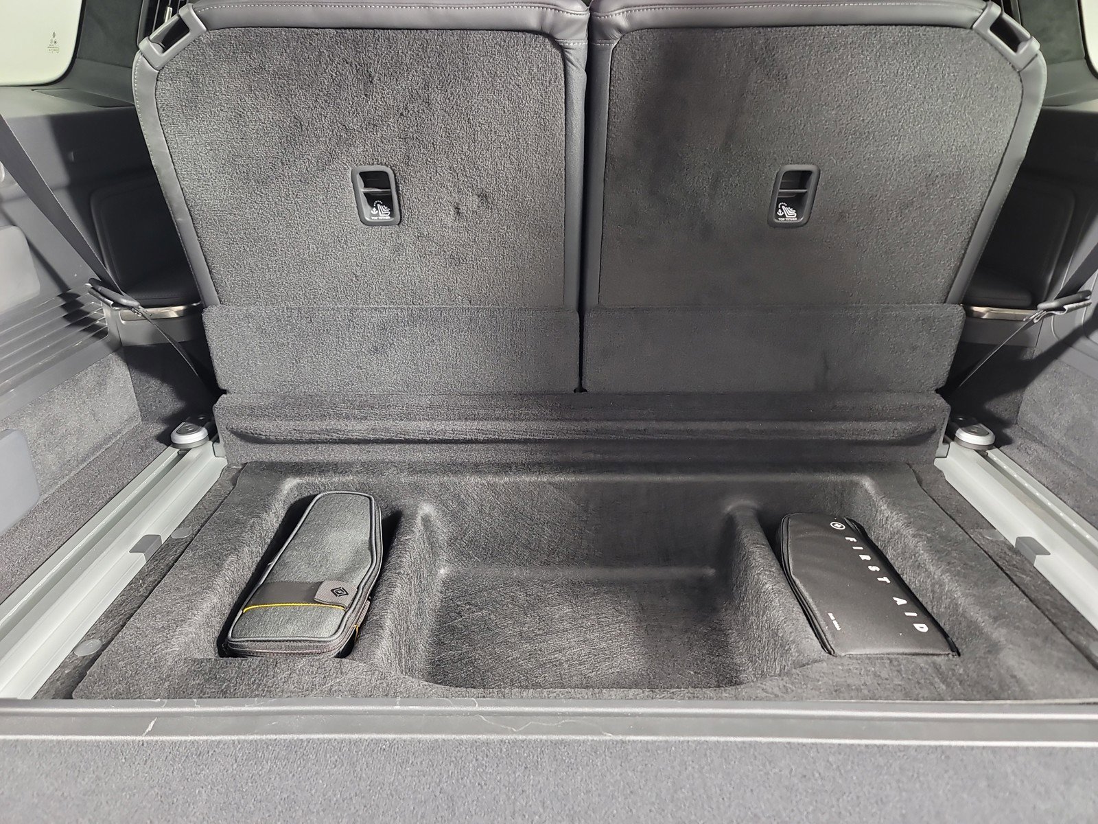 Used 2024 Rivian R1S Adventure image 26