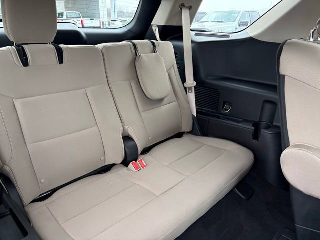 Used 2020 Ford Explorer XLT w/ Class III Trailer Tow Package image 14