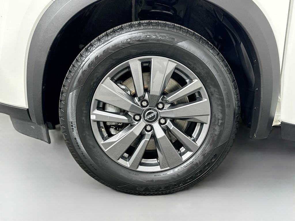 Used 2024 Nissan Pathfinder SV image 32