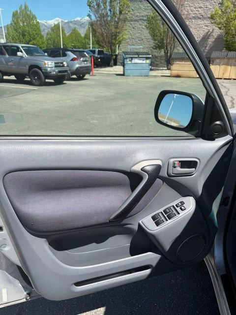 Used 2002 Toyota RAV4 4WD image 14
