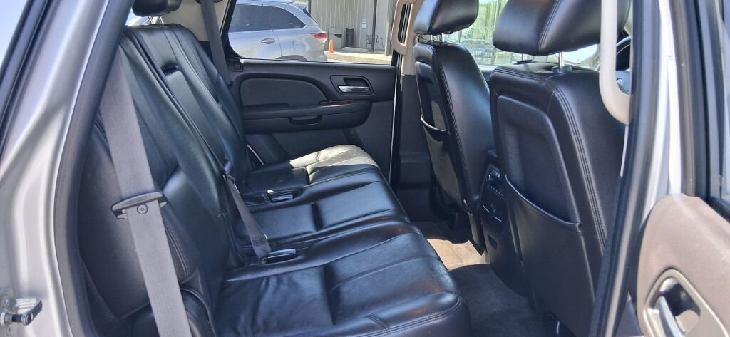 Used 2010 Chevrolet Tahoe LT AWD/4WD image 13