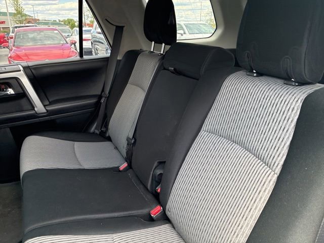 Used 2016 Toyota 4Runner SR5 AWD/4WD image 14