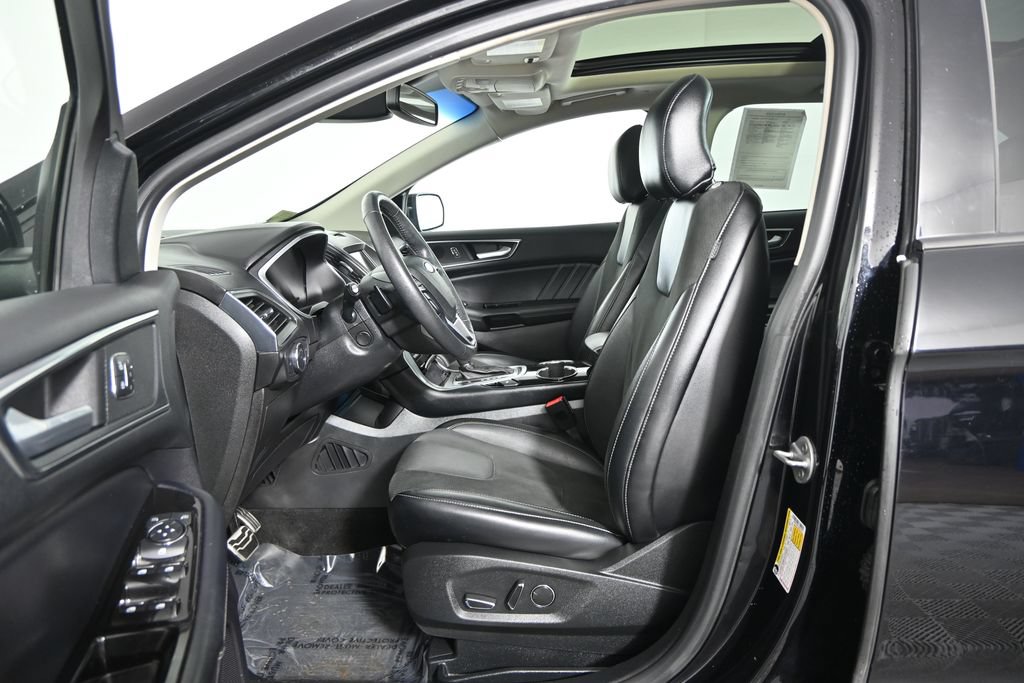 Used 2018 Ford Edge Sport w/ Equipment Group 401A AWD/4WD image 21