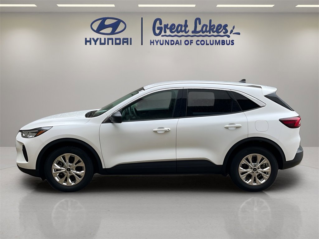 Used 2023 Ford Escape Active image 2