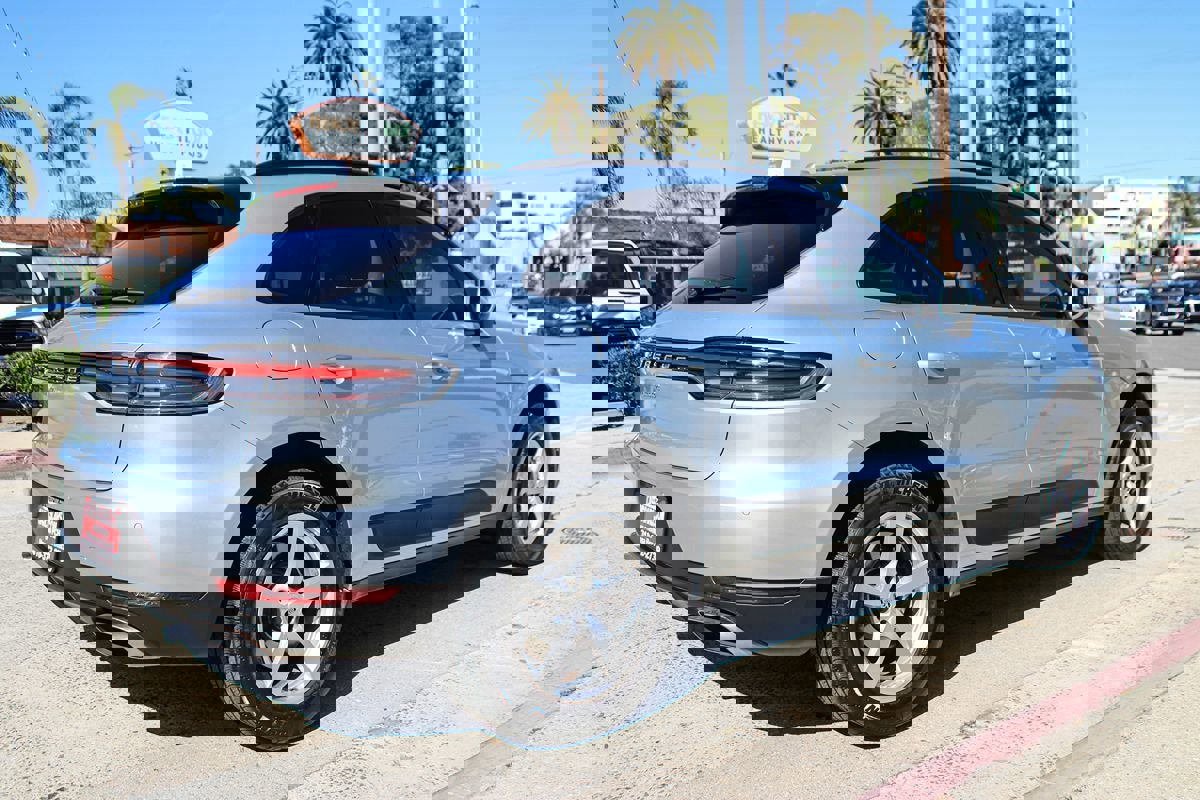 Used 2020 Porsche Macan image 6