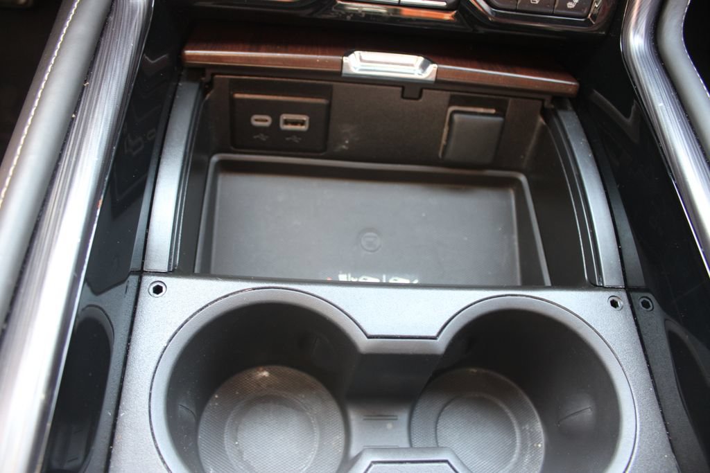 Used 2023 GMC Yukon Denali Ultimate w/ LPO, Floor Liner Package AWD/4WD image 48