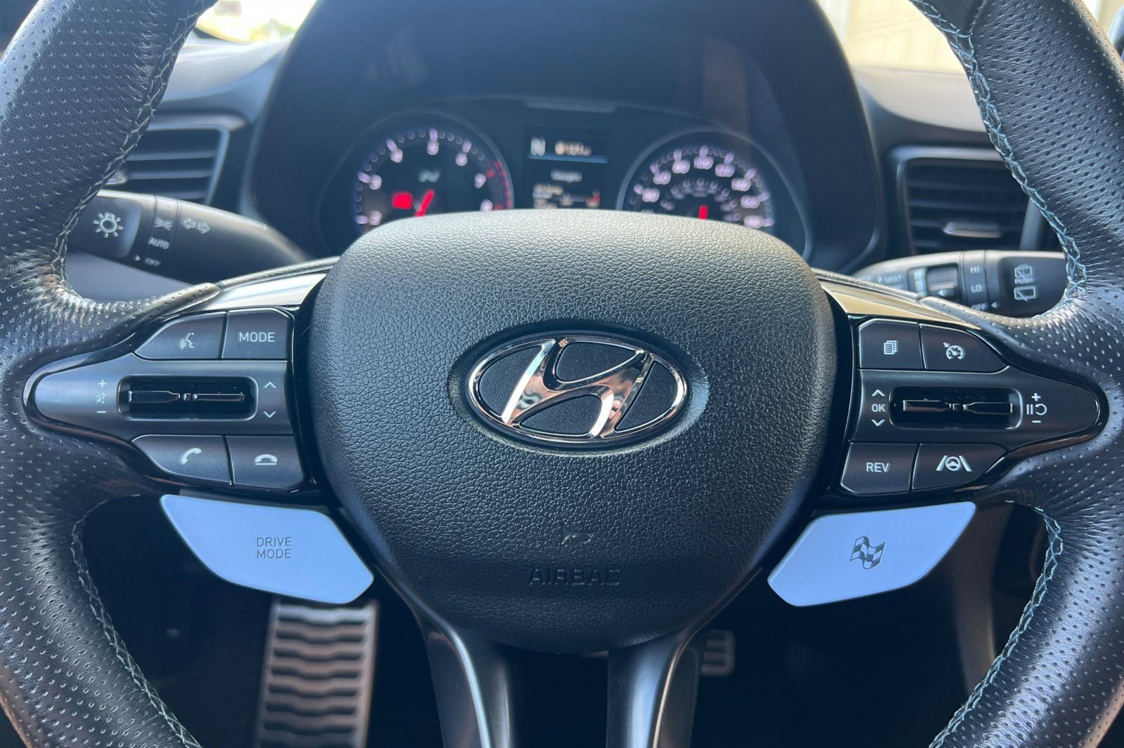 Used 2022 Hyundai Veloster N image 23