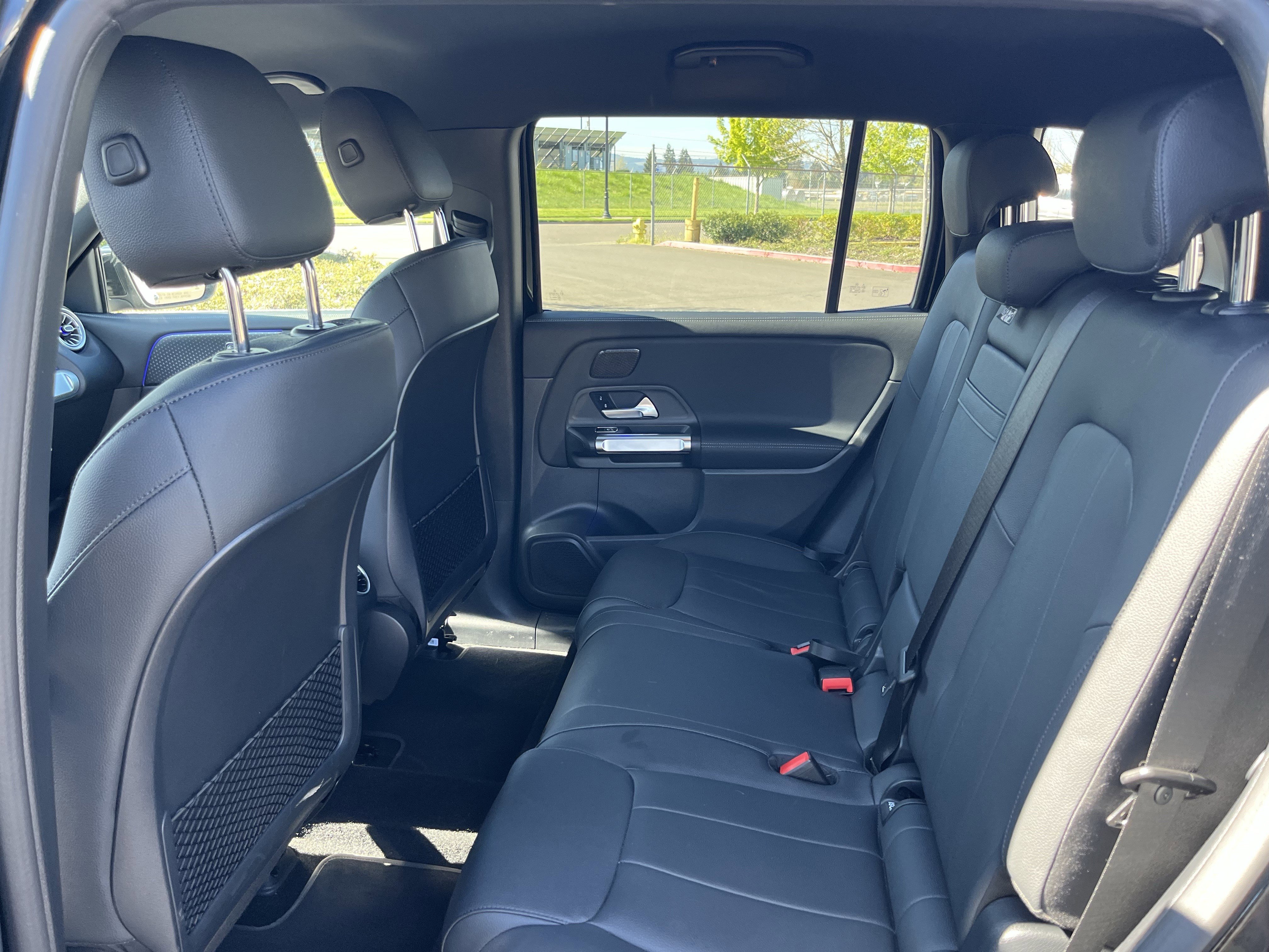 Used 2024 Mercedes-Benz EQB 300 4MATIC image 13