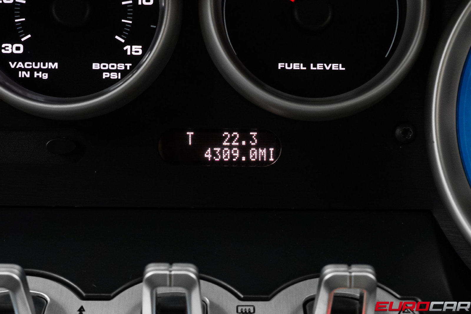Used 2005 Ford GT RWD image 38