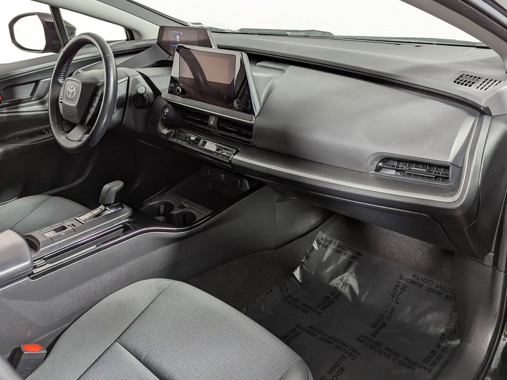 Used 2024 Toyota Prius LE image 26