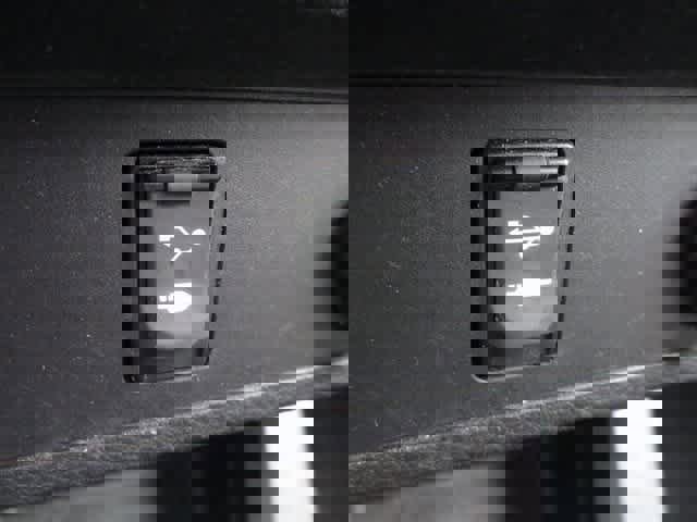 Used 2017 Toyota Tacoma SR5 w/ Tow Package image 16