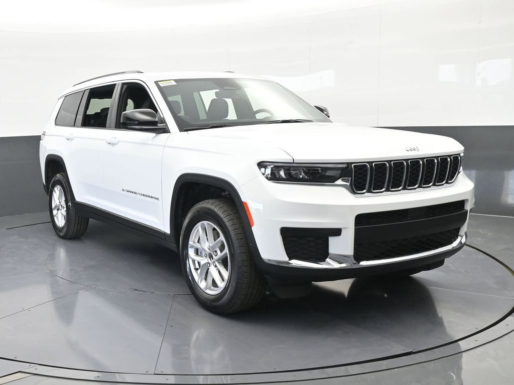New 2026 Jeep Grand Cherokee L Laredo image 9