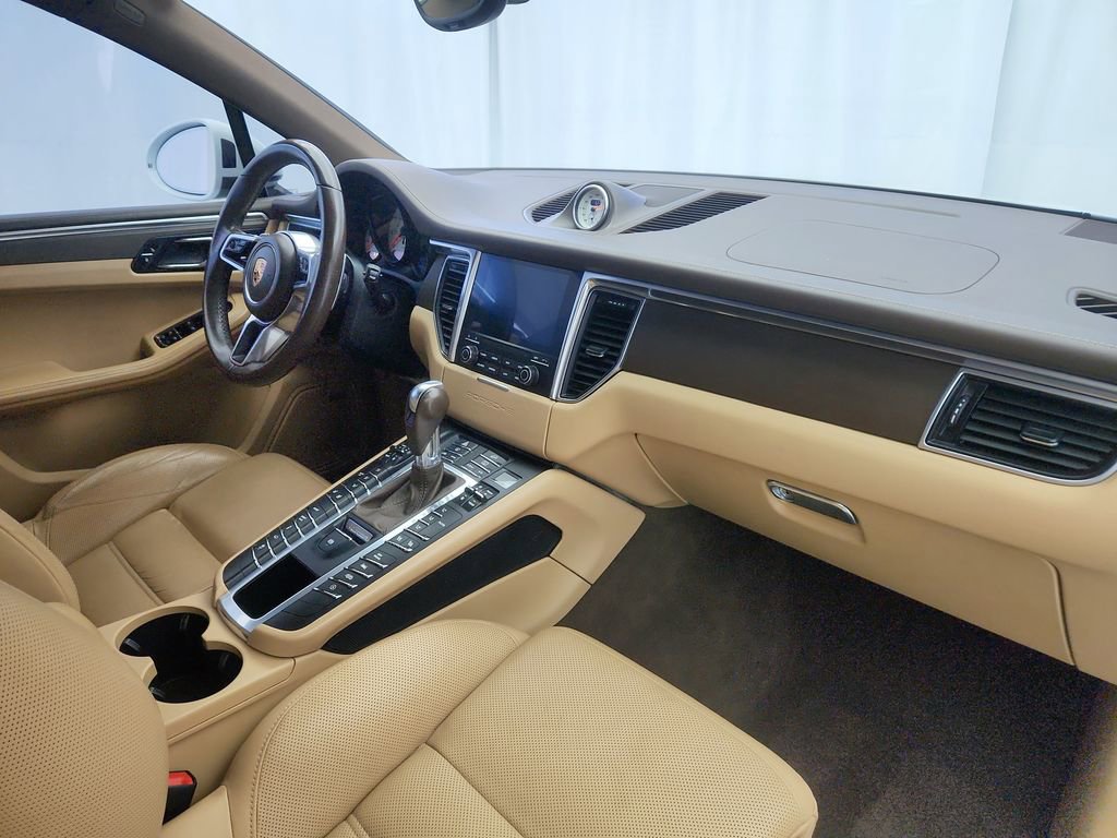 Used 2017 Porsche Macan GTS image 25