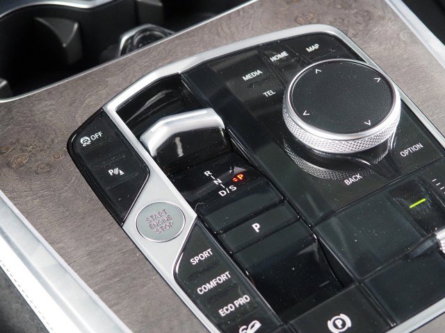 Used 2024 BMW X7 xDrive40i image 31