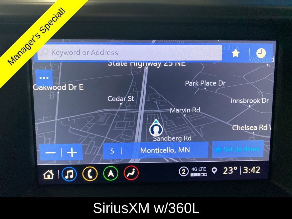 Used 2023 GMC Acadia AT4 image 3