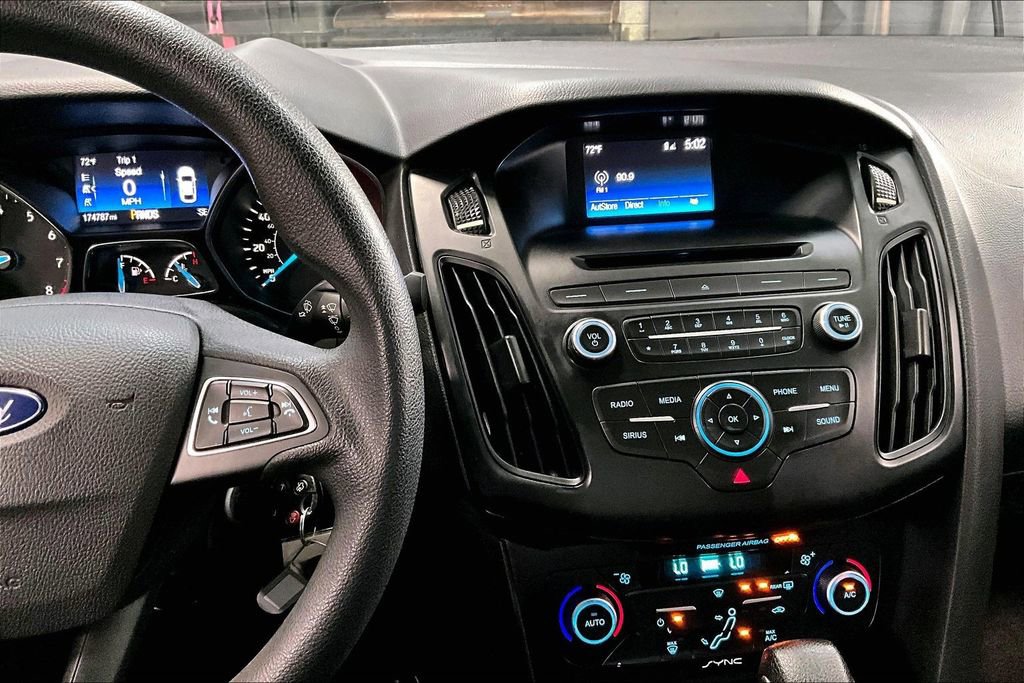 Used 2017 Ford Focus SE image 5