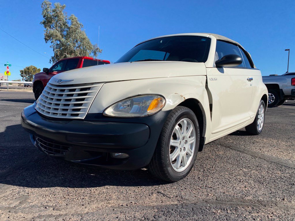 Used 2005 Chrysler PT Cruiser Touring FWD image 2
