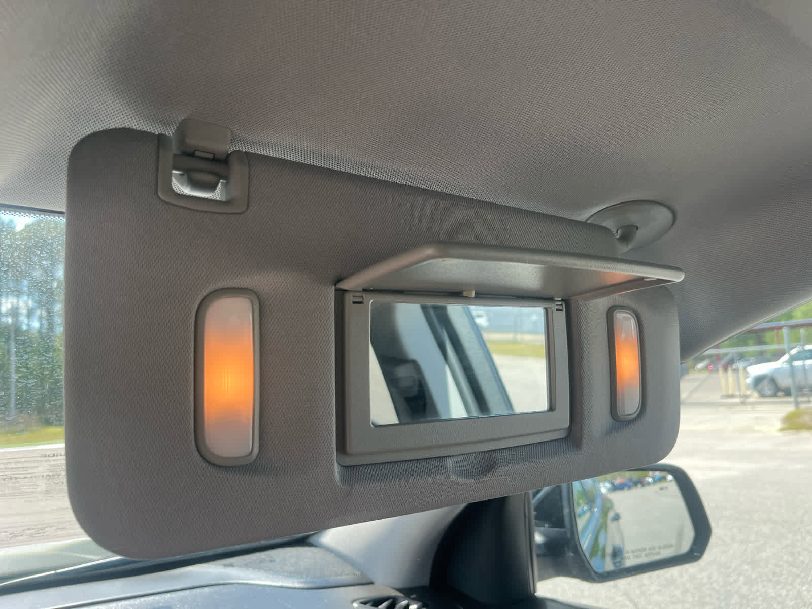 Used 2022 GMC Acadia SLT w/ Technology Package image 30