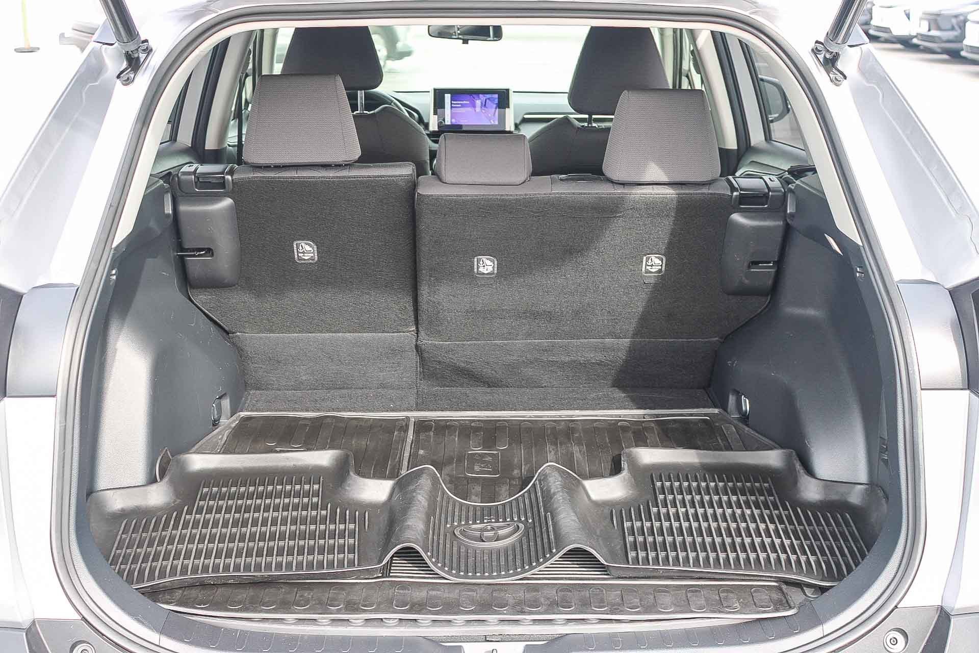 Certified 2023 Toyota RAV4 XLE w/ Convenience Package image 26