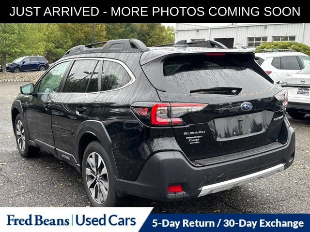 Used 2023 Subaru Outback Limited AWD/4WD image 6