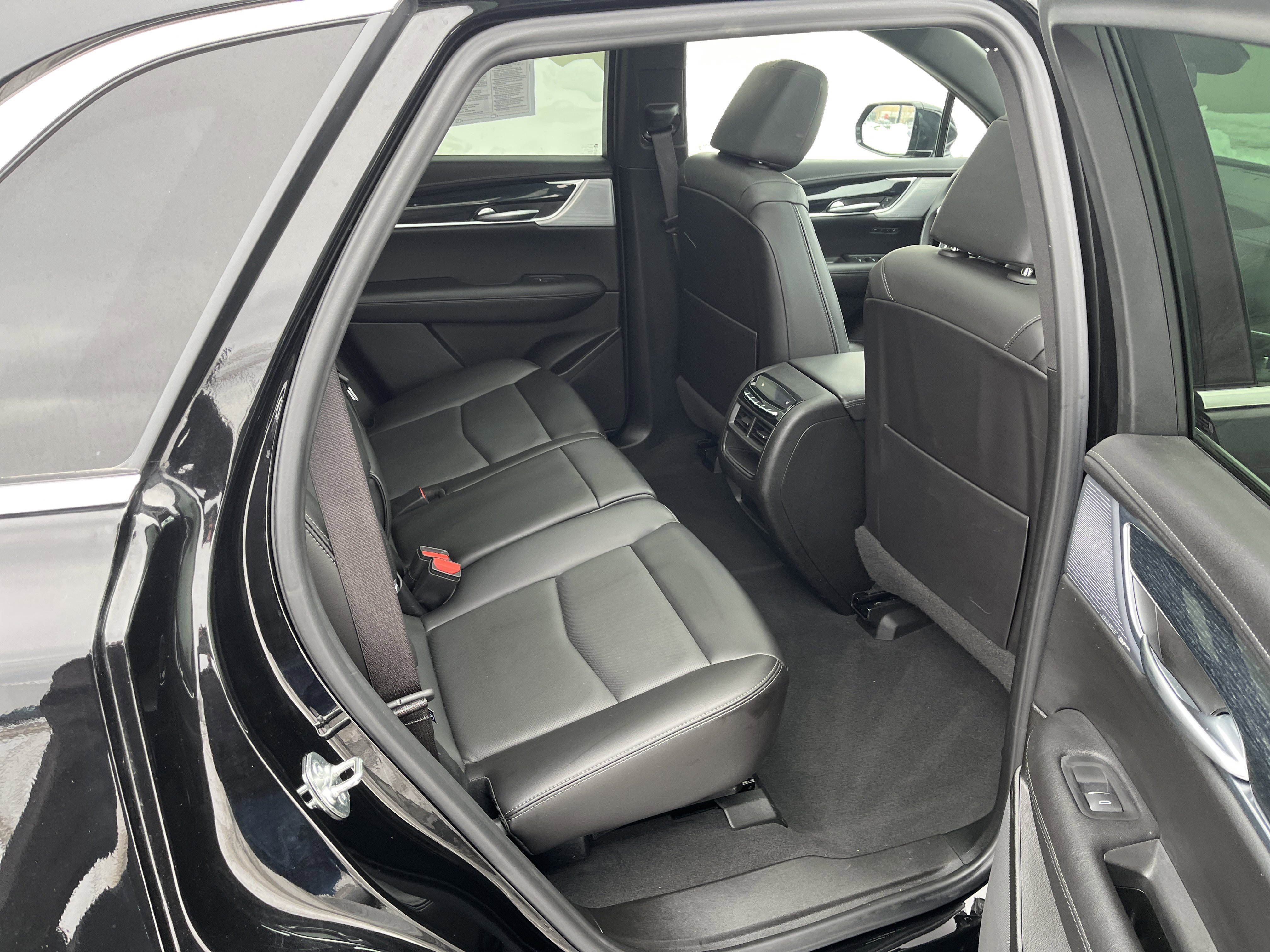 Used 2025 Cadillac XT5 Premium Luxury image 15