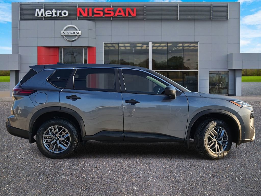 New 2026 Nissan Rogue S image 2