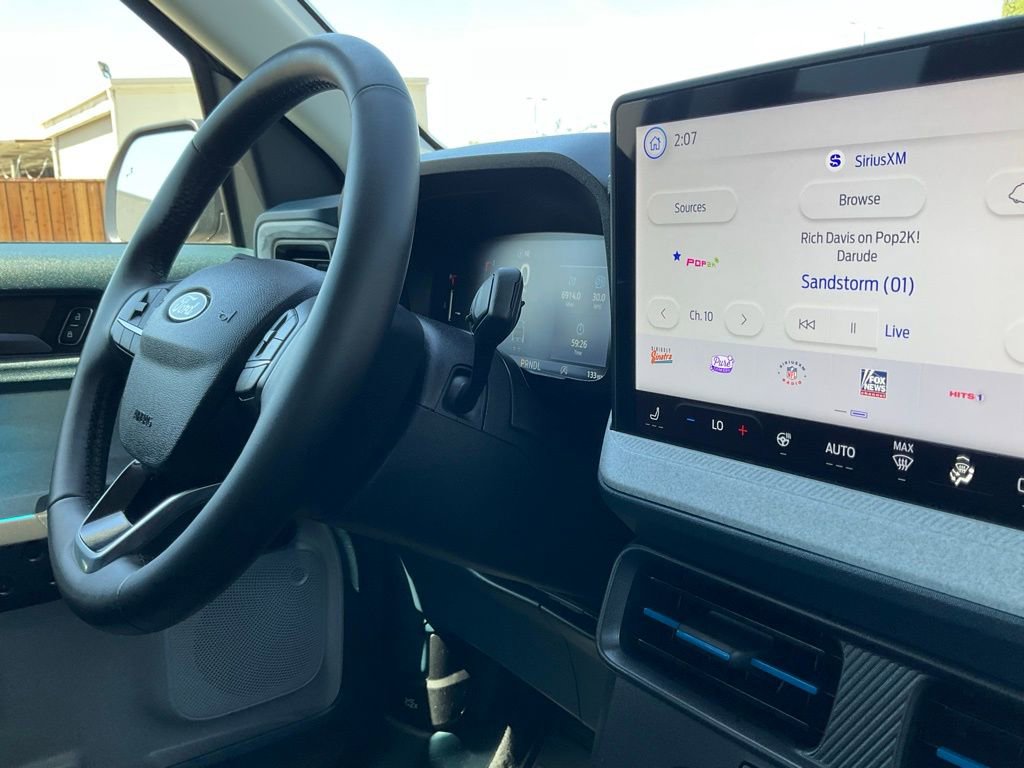 Used 2025 Ford Maverick XLT w/ XLT Luxury Package image 37