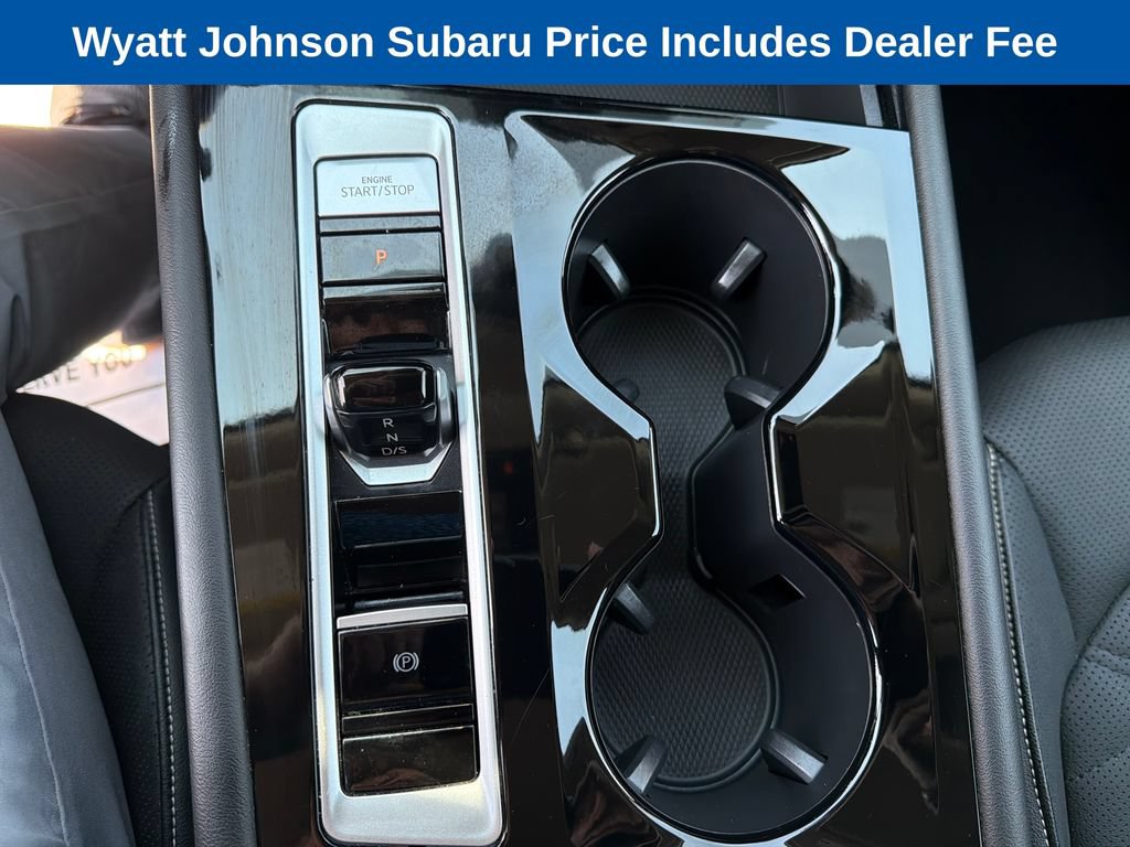 Used 2025 Volkswagen Atlas SE AWD/4WD image 23