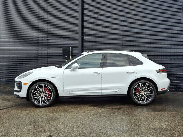 Certified 2026 Porsche Macan S AWD/4WD image 2