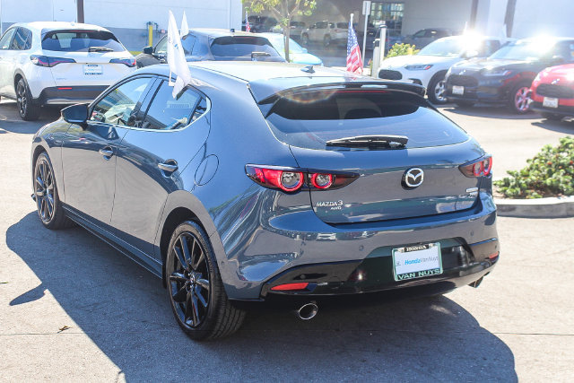 Used 2021 MAZDA MAZDA3 Hatchback w/Premium Plus Pkg AWD/4WD image 7