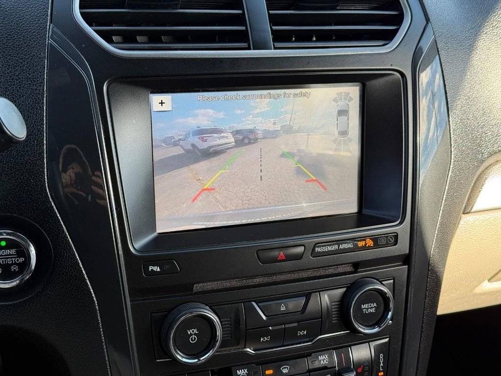 Used 2018 Ford Explorer XLT w/ Equipment Group 202A image 20