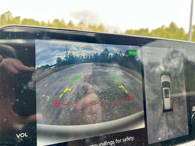 Used 2023 Nissan Pathfinder Platinum image 21