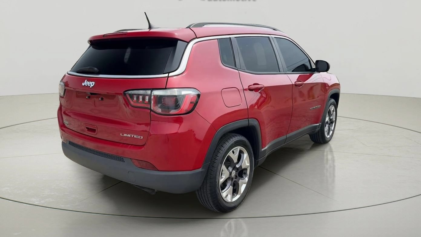 Used 2019 Jeep Compass Limited FWD image 4