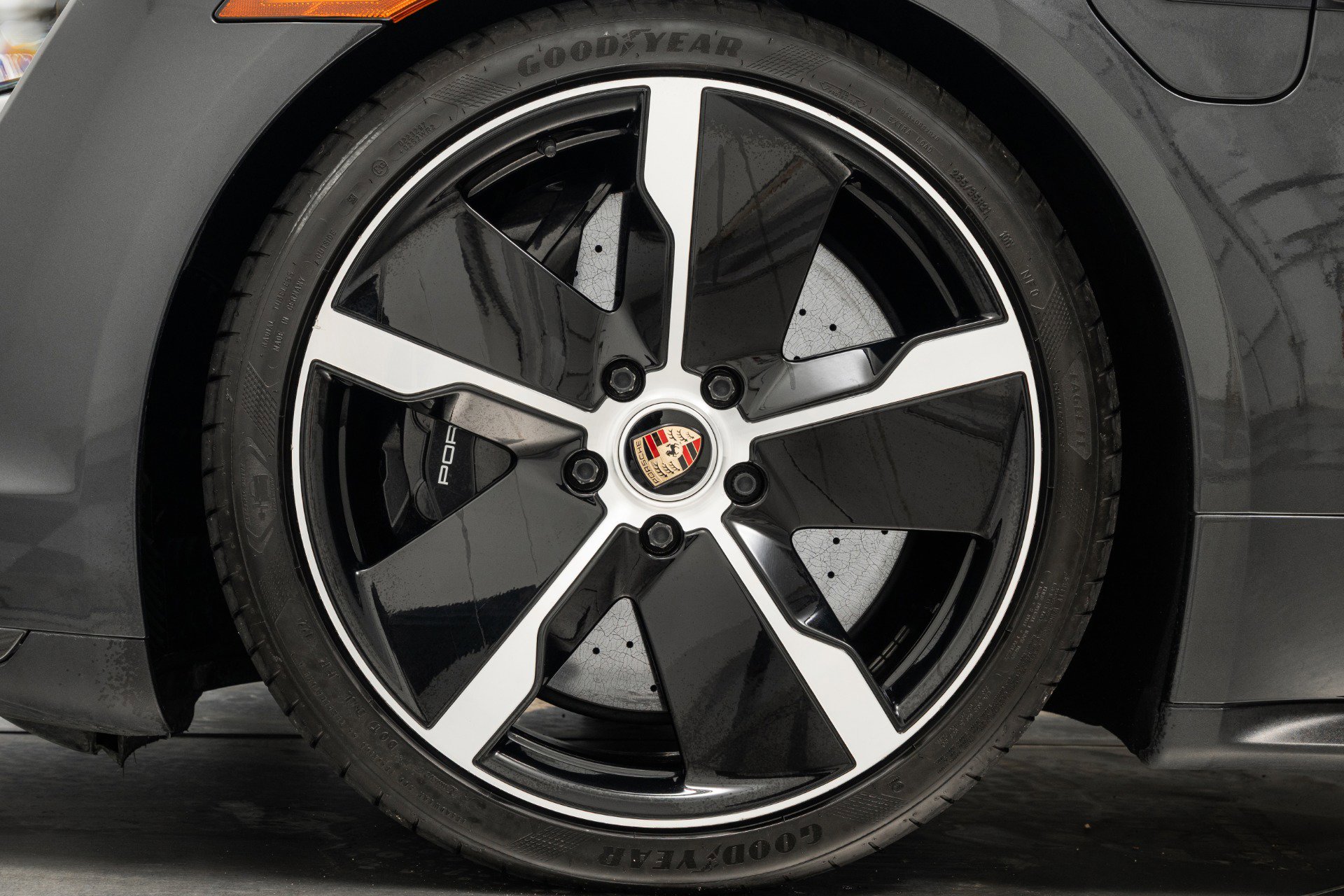 Used 2021 Porsche Taycan Turbo S AWD/4WD image 10