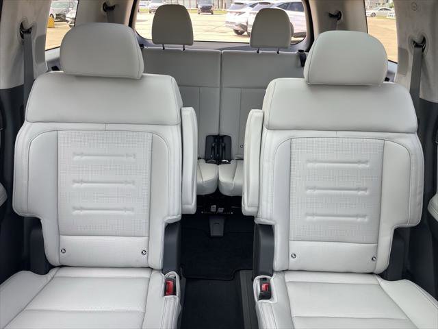 New 2025 Hyundai Santa Fe Calligraphy image 16